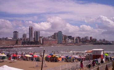 Estalló el verano en la costa: 2 mil vehículos por hora