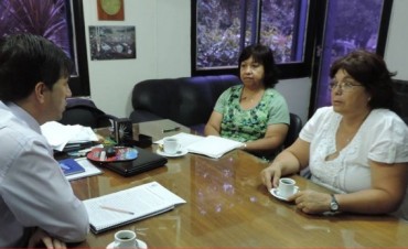 Responsables de la comisión del CIC del barrio Pueyrredon se reúnen con el intendente