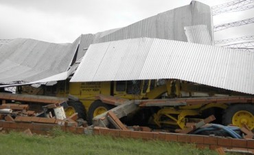Tornado provocó severos destrozos en Tordillo