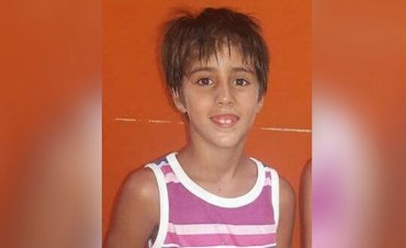 Murió un nene de 8 años por una extraña afección en el sistema nervioso central