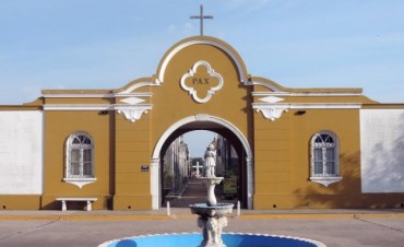 Horario en el cementerio local
