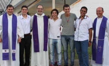 Ingresan nuevos seminaristas, entre ellos un joven Toldense