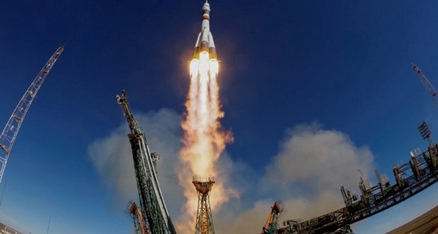 La nave espacial rusa Soyuz regresó a la Tierra sin tripulantes tras haber sufrido daños