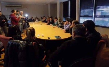 Recorrida de Legisladores. Jornada de trabajo con concejales, consejeras escolares y funcionarios.