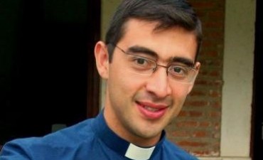 No te mundanices sino más bien pone a Dios en este mundo.By Luis Zazano