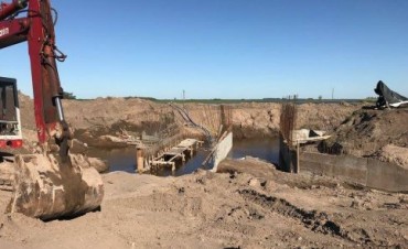 Reinician construcción del Puente Torlaschi