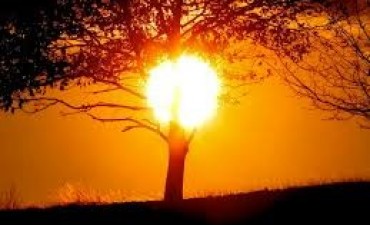 A las 14 hs la temperatura llegò a los 30.8 °C