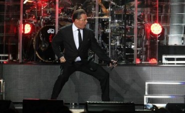 Luis Miguel cantó 15 minutos y suspendió un show en México