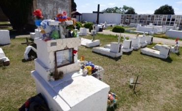 Misterio y devoción en Córdoba Veneran a un bebé fallecido como a un santo milagroso