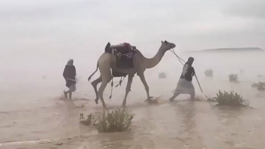 Insólita inundación en el desierto de Arabia Saudita
