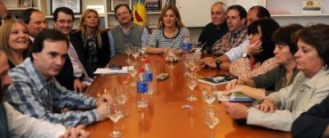Fueron convocados los gremios docentes para el martes 4 de septiembre de 2012