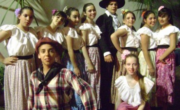 El Conjunto de Danzas Huilen participará de un encuentro folklórico