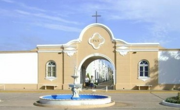 Nuevo horario en el cementerio local
