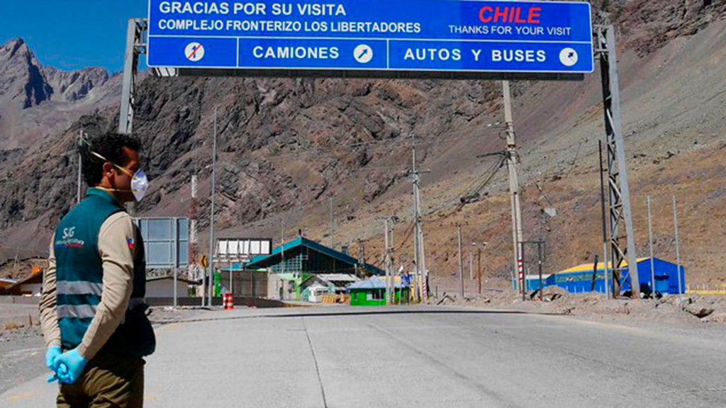 Cierran paso a Chile para el turismo por brote de COVID-19