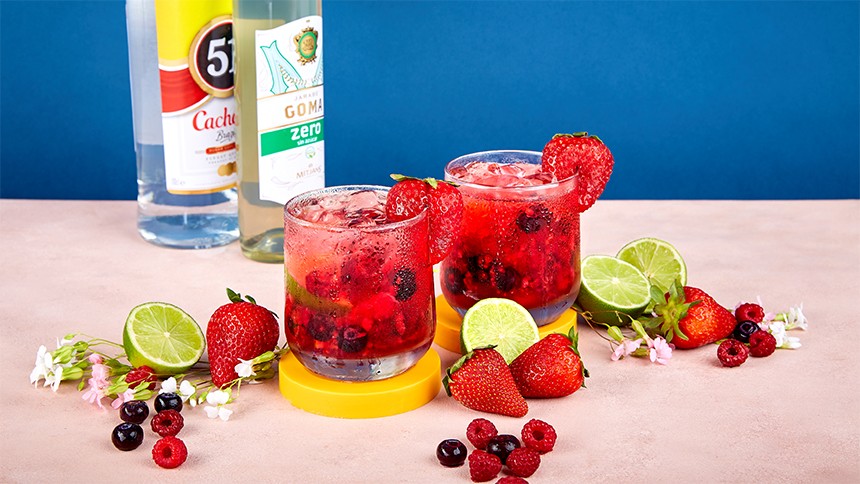 Trago sin alcohol: Caipiriña de frutos rojos