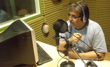 WALTER OGANDO: La revista èste año tendra nuevas propuestas, va a ser un gran año en cuanto a la producciòn, siempre va a ver alguna que otra sorpresa, dijo Walter Ogando con motivo del inicio de un nuevo ciclo radial