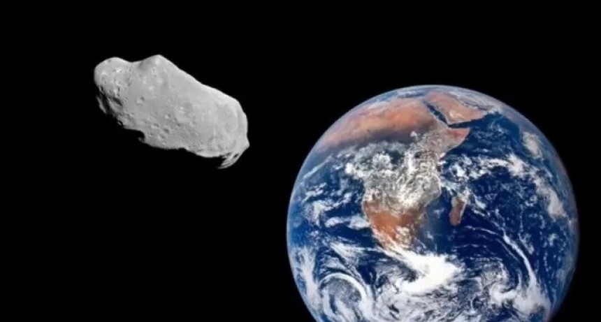 A toda velocidad, un asteroide pasará por la Tierra