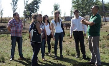El intendente Franco Flexas visita el CEPT Nº 21