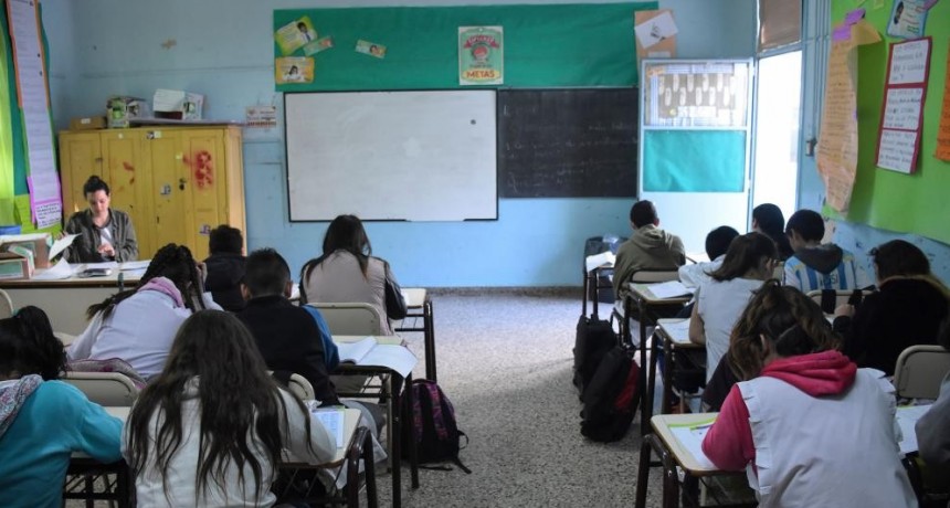 Las escuelas secundarias volverán a usar calificaciones numéricas