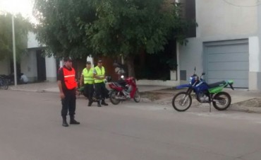 La lluvia no fue impedimento para operativos de tránsito
