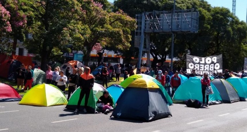 Continúa el caos en la 9 de Julio por el acampe piquetero