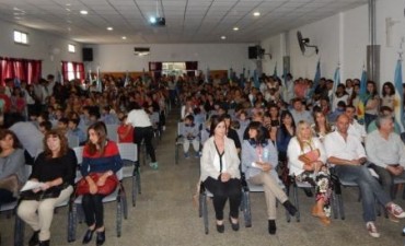 La comunidad educativa del jardín de infantes Nº 901 festejó un nuevo aniversario de la gesta de mayo