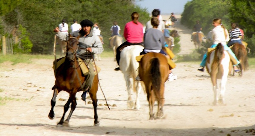 Presenta Asociación Rural de Gral Vte