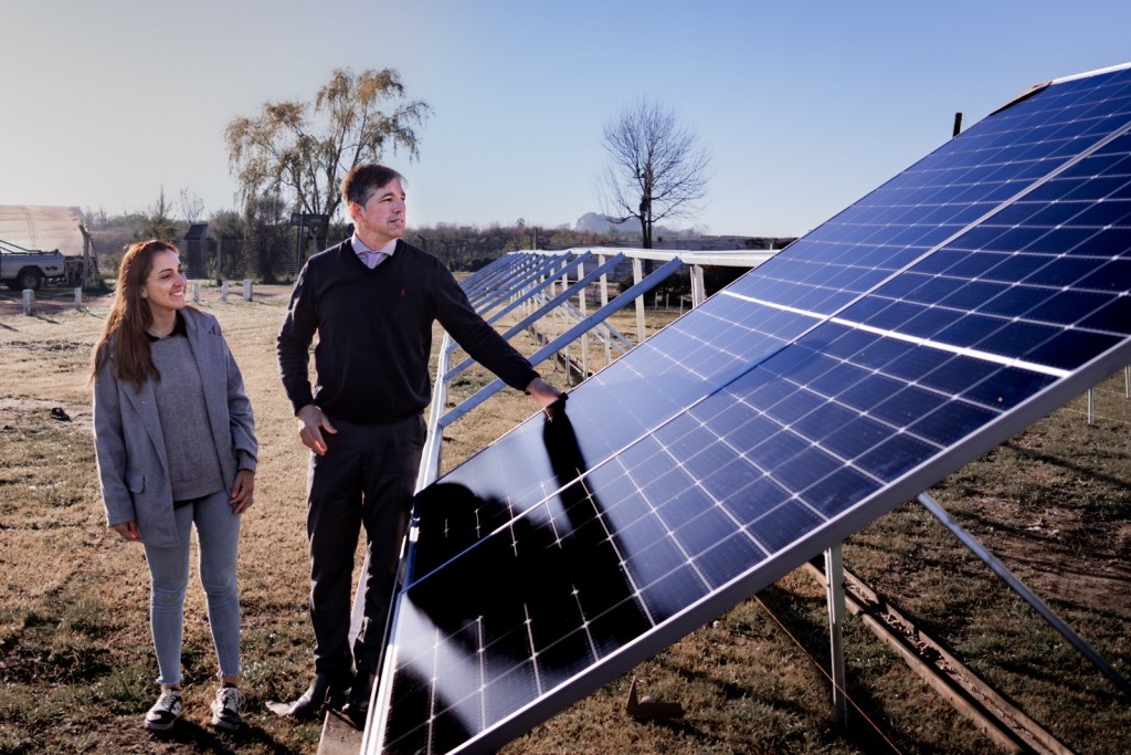 El municipio de General Viamonte celebró el Día del Medio Ambiente con una gran apuesta por la energía solar