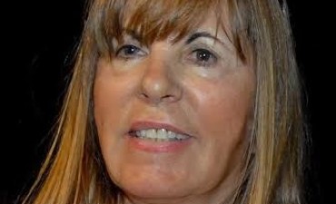 La Senadora Provincial (FplV) Sra. Elida E. Villa, entrego subsidios y Becas a Estudiantes que cursan distintas carreras fuera de su domicilio de origen.