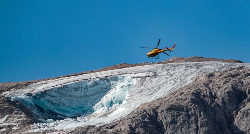 Suben a siete los muertos por el desprendimiento de un glaciar en Italia