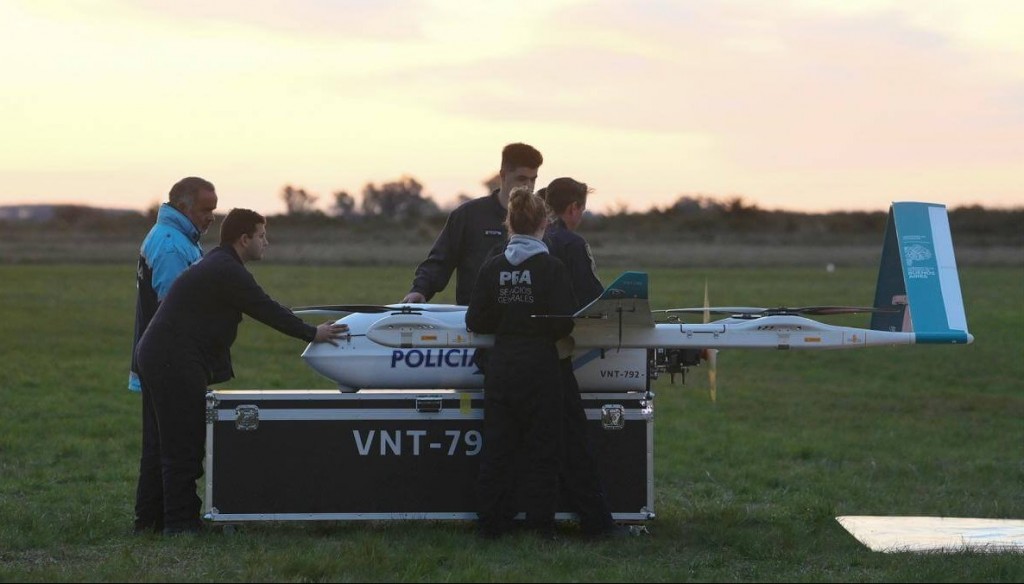 Kicillof sale a combatir la inseguridad rural con “drones policía”