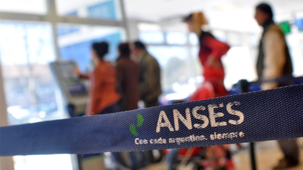 Cientos de miles de consultas por la nueva línea de créditos de Anses para trabajadores