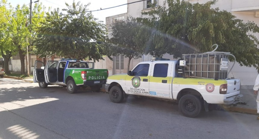 Personal de Policia Ecológica Junín estuvo trabajando en la desinfección en nuestro medio