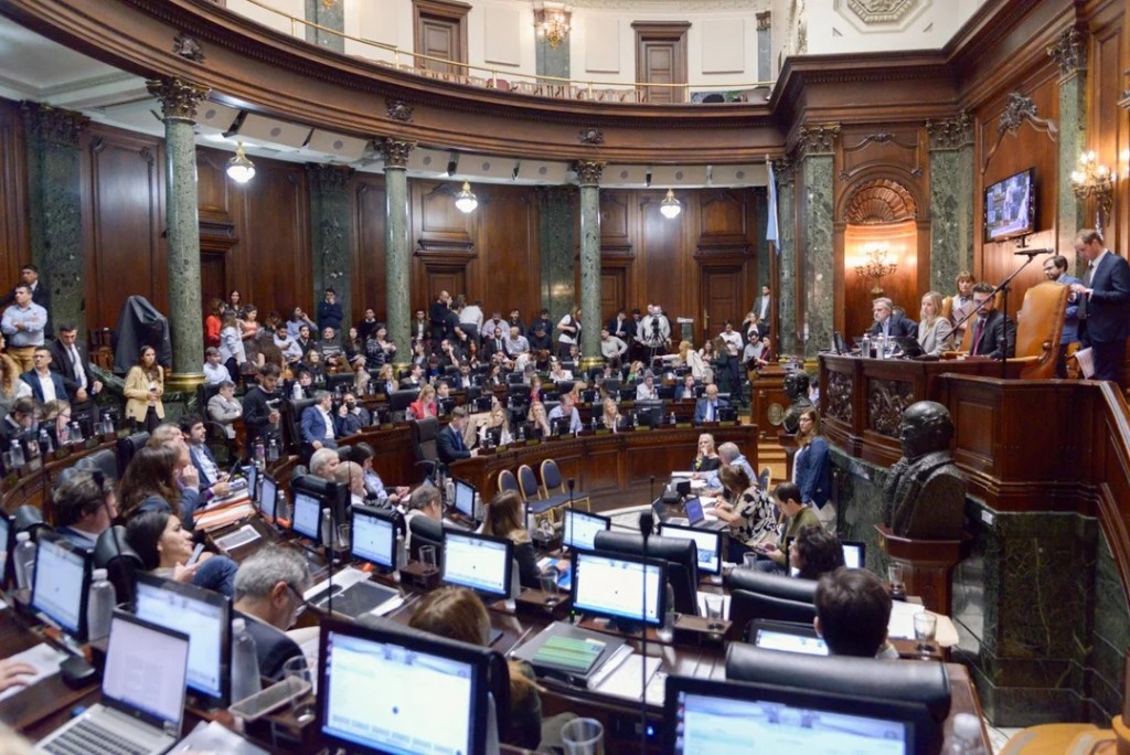 Cada legislador provincial cuesta $546 millones al año: Tucumán, CABA y la PBA en el podio de los más costosos