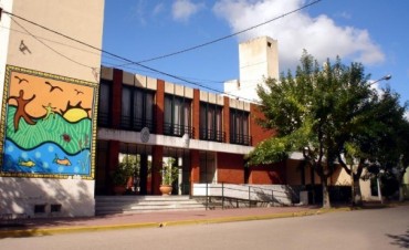 Bartoletti, cita a algunos medios a su charla