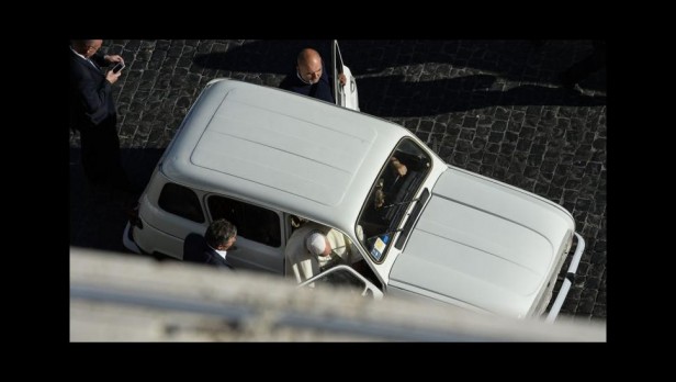 El Renault 4 del papa Francisco